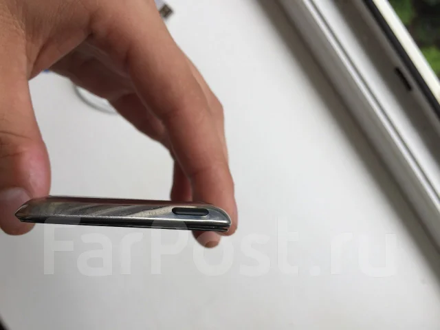 Apple iPod touch 4. ����