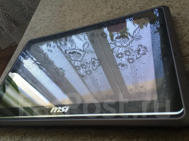 MSI WindPad 110W 32Gb ����