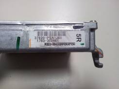 Блок управления двс. Honda Stream, LA-RN1, RN1 Двигатель D17A