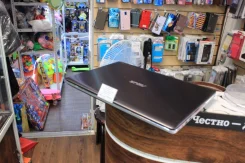 Asus N750JK. 17.3", 3,4����, ��� 8 ��, ���� 1 024���, WiFi: 1, Bluetooth: 1 ����