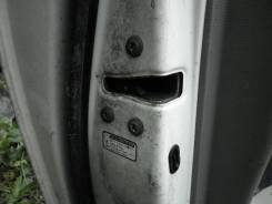 Замок двери. Toyota Vitz, SCP90 Двигатель 2SZFE