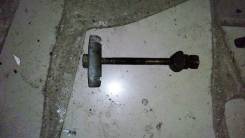 Болт торсиона подвески. Toyota Hiace, KZH106G, KZH106W Двигатель 1KZTE
