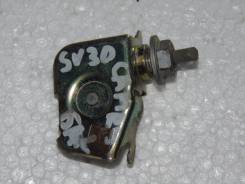 Замок топливного бака. Toyota Camry, SV30 Двигатель 4SFE