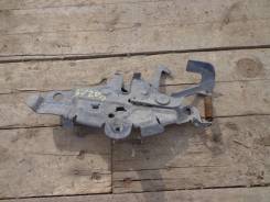 Замок капота. Toyota Camry, SV21, SV20, SV22, SV25