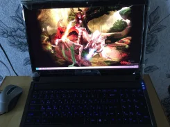 DNS Extreme 0164928. 19", 2,4����, ��� 8 ��, WiFi: 1, Bluetooth: 1, ����������� �� 2��. ����