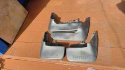 Брызговики. Toyota Hiace, KZH100G, KZH106G, KZH106W, KZH110G, KZH116G, KZH120G, KZH126G, KZH132V, KZH138V, LH100G, LH102V, LH103V