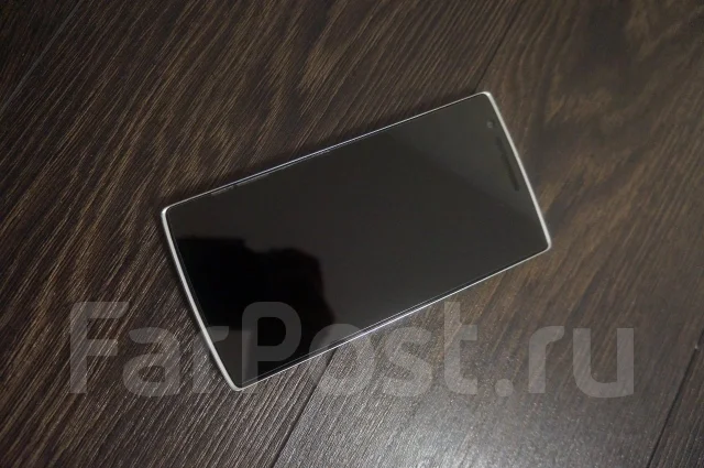 OnePlus One. �/� ����