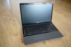 Samsung 300E5C. WiFi: 1, Bluetooth: 1 ����