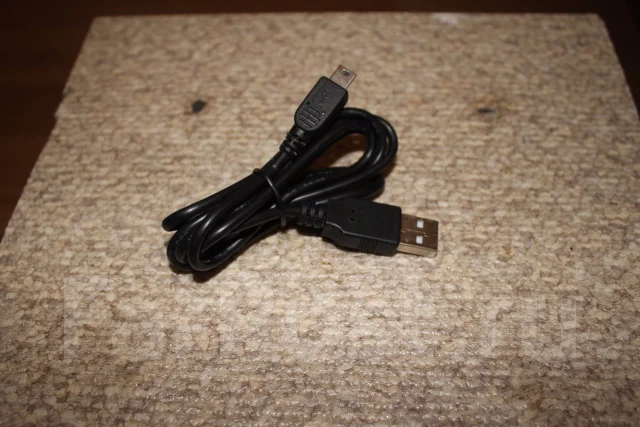 Mystery MDR-810HD ����