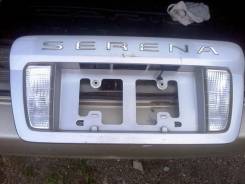 Накладка на дверь багажника. Nissan Serena, TC24