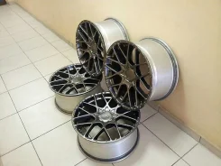 RAYS Sebring. 8.5/9.5x18", 4x114.3, 5x114.3, ET40/45, �� 73���. ����