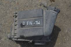 Корпус воздушного фильтра. Mercedes-Benz ML-Class, W163 Двигатель M112