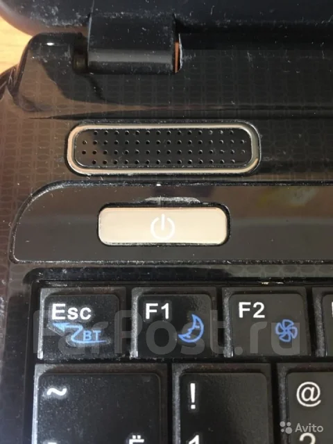 DNS Gamer. 15.6", ��� 8 ��, ���� 500���, WiFi: 1, Bluetooth: 1 ����