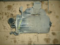 Корпус воздушного фильтра. Toyota Town Ace, CR27V, CR27 Двигатель 2C