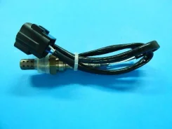 ������ ����������� ZM01-18-861 Mazda Premasy 1.8 4 ���� ZM0118861 ����