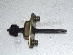 Ограничитель двери. Toyota Corona, ST190, AT190 Двигатели: 4AFE, 4SFE