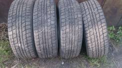 Dunlop Graspic DS2. Зимние, без шипов, 2013 год, износ: 20%, 4 шт