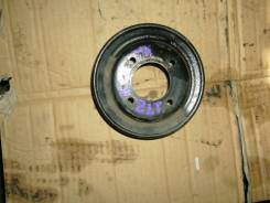Шкив помпы. Toyota Crown, LS131H, LS131 Двигатель 2LT
