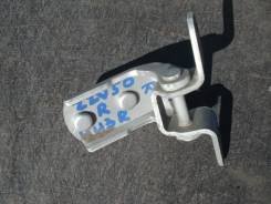 Крепление боковой двери. Toyota Vista Ardeo, SV50, SV55, ZZV50, AZV50, AZV55 Toyota Vista, SV50, AZV55, ZZV50, AZV50, SV55 Двигатели: 3SFE, 1AZFSE, 3S...