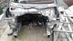 Передняя часть автомобиля. Mercedes-Benz E-Class, W210