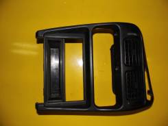 Консоль центральная. Mitsubishi Mirage, CA4A Mitsubishi Libero, CB8V, CB2V, CB4W, CB1V, CB2W, CD2V, CB8W, CD8V, CB5W Mitsubishi Lancer, CA4A
