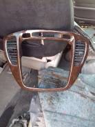 Консоль центральная. Toyota Kluger V, MCU25W, ACU25W, MCU20, ACU20, ACU20W, MCU20W, ACU25, MCU25 Toyota Kluger Двигатели: 2AZFE, 1MZFE