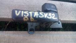Ручка двери внутренняя. Toyota Vista, SV32