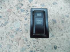 Кнопка включения кондиционера. Toyota Gaia, SXM10, SXM15G, SXM10G, SXM15