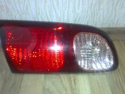 Вставка багажника. Toyota Caldina, ST215, AT211G, AT211, ST210G, CT216G, ST215G, ST215W, CT216, ST210