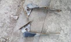 Крепление капота. Honda Civic Ferio, EK3 Двигатель D15B