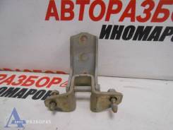 Петля двери передней правой нижняя Mitsubishi Galant (DJ, DM)