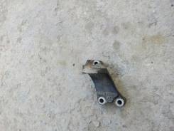 Кронштейн опоры двигателя. Toyota: Hilux Surf, IS350, RAV4, Mark X Zio, Sienna, Aurion, Land Cruiser Prado, GS450H, Highlander, Crown, Venza, Crown Hy...