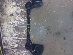 Крепление балки подвески. Nissan Juke, F15, NF15, SUV, YF15, F15E Двигатели: HR15DE, HR16DE, MR16DDT