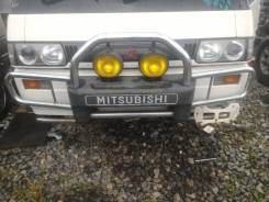 Бампер. Mitsubishi Delica, P25W, P35W Двигатель 4D56