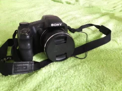 Sony Cyber-shot DSC-HX200V. 15 - 19.9 ��, ���: 14� � �����