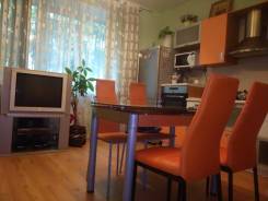 2-комнатная, улица Светланская 37. Центр, 65 кв. м. Кухня
