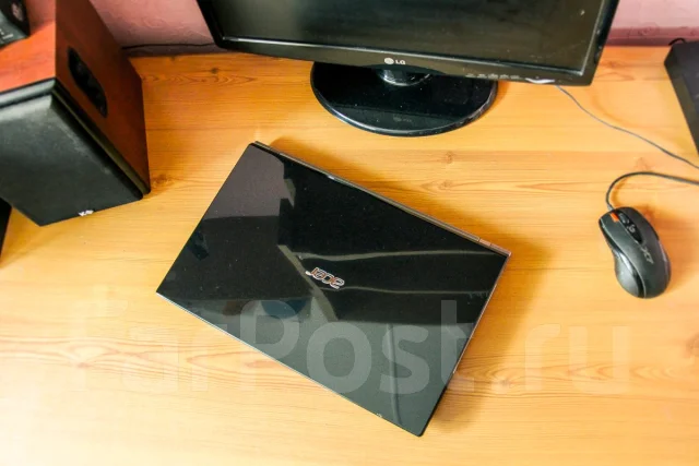 Acer Aspire V3-551G-10466G75Makk. 15.6", 2 300����, ��� 4 ��, ���� 500���, WiFi: 1, Bluetooth: 1, ����������� �� 4��. ����