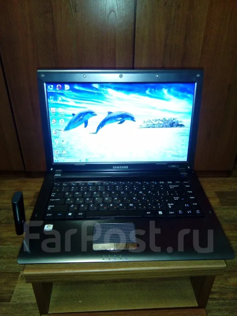 Samsung R425. 14", 2 500����, ��� 3072 ��, ���� 320���, WiFi: 1, Bluetooth: 1, ����������� �� 2��. ����