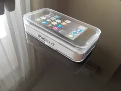 Apple iPod touch 6. ����