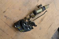 Замок двери. Toyota Corolla, EE90, CE97, AE91, AE92, CE90, EE98, AE95, EE97, EE96, CE96 Toyota Sprinter, CE90, EE96, EE98, CE96, AE92, AE91, EE90, AE9...