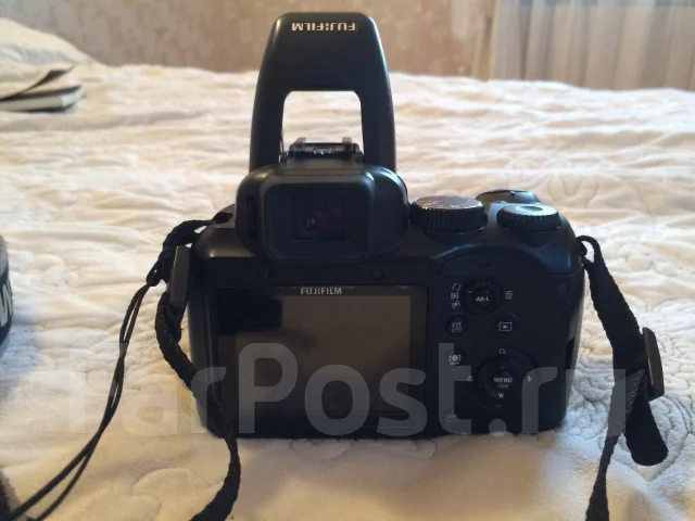 Fujifilm FinePix S200EXR. 10 - 14.9 ��, ���: 14� � ����� ����