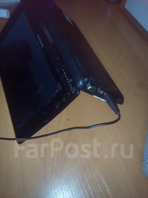 Lenovo IdeaPad S10-3t. 10.1", 1 667����, ��� 1024 ��, ���� 160���, WiFi: 1, Bluetooth: 1, ����������� �� 4��. ����