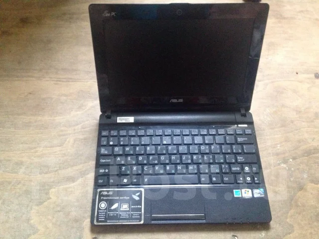 Asus Eee PC X101H. 10.1", 1,7����, ��� 1024 ��, ���� 250���, WiFi: 1, Bluetooth: 1 ����
