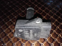 ������ ������� ������� MAF OEM ZL01-13-215 197400 - 2010 197400-2010 ����