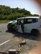 Honda Fit. вариатор, передний, 1.3 (86 л.с.), бензин, 10 000 тыс. км