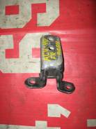 Петля дверная Toyota Camri ACV40 68710-12150