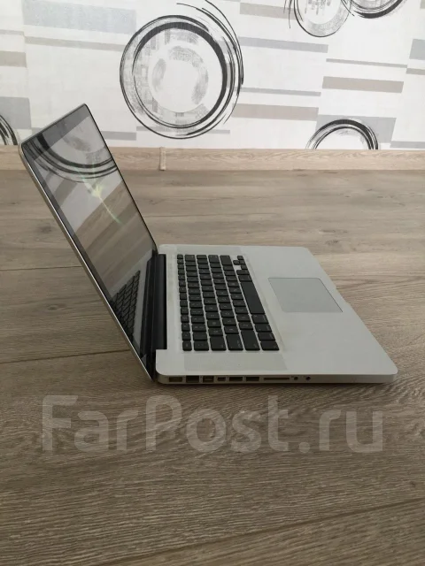 Apple MacBook Pro 15 2011 Late MD322. 15.4", 2����, ��� 4 ��, ���� 256���, WiFi: 1, Bluetooth: 1, ����������� �� 9��. ����