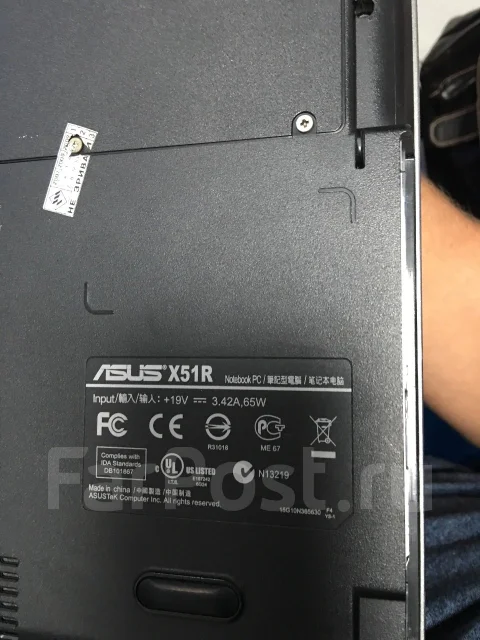 Asus X51R. 15.4", 1,6����, ��� 512 ��, ���� 80���, WiFi: 1, Bluetooth: 1, ����������� �� 1��. ����
