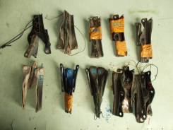 Крепление капота. Subaru Legacy, BGB, BFB, BG5, BF5, BG3, BF3, BH5, BG9, BG7, BF7, BH9, BGA, BHC, BFA, BGC, BHE, BG2, BF4, BG4 Subaru Forester, SF5, S...