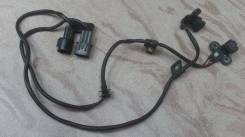 Датчик положения распредвала. Mitsubishi Proudia, S32A Mitsubishi Diamante, F31A, F31AK, F36A, F41A, F46A, F47A Mitsubishi Dignity, S32A Двигатели: 6G...
